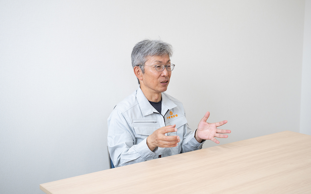 櫃間 雄次
